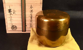 前端雅峯 金溜雪月花蒔絵内梨地棗