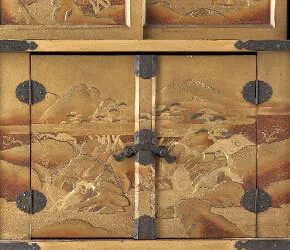 査定ポイント2.作品の装飾を確認 蒔絵山水図書院棚